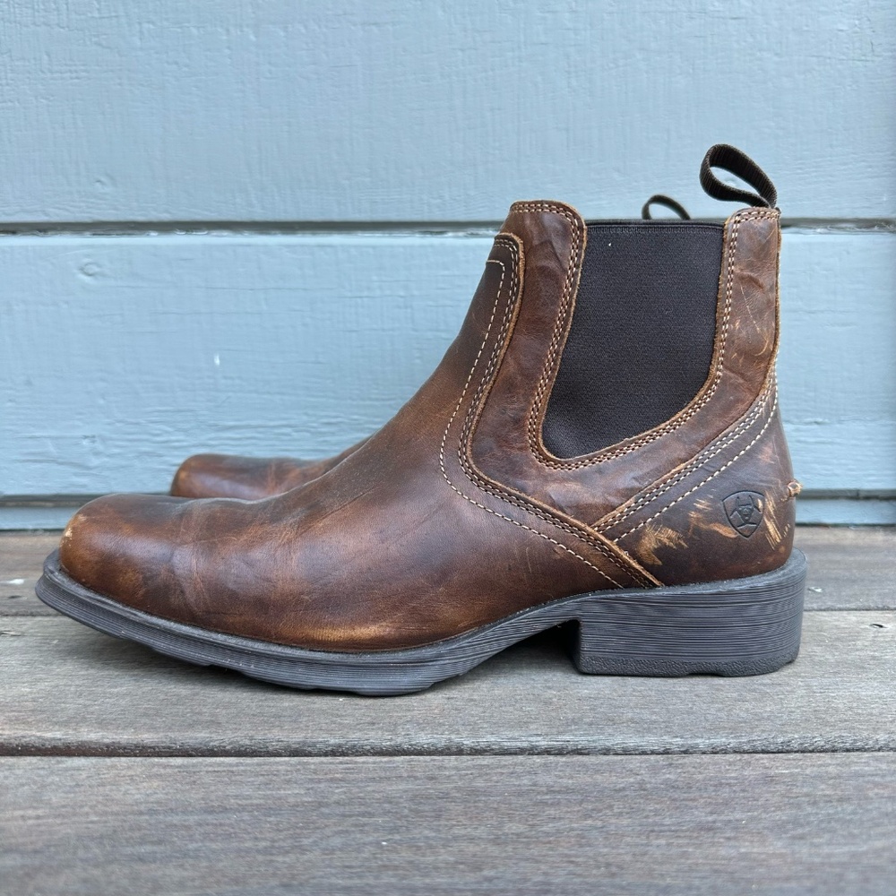 Ariat Midtown Rambler Square Toe Chelsea Boots